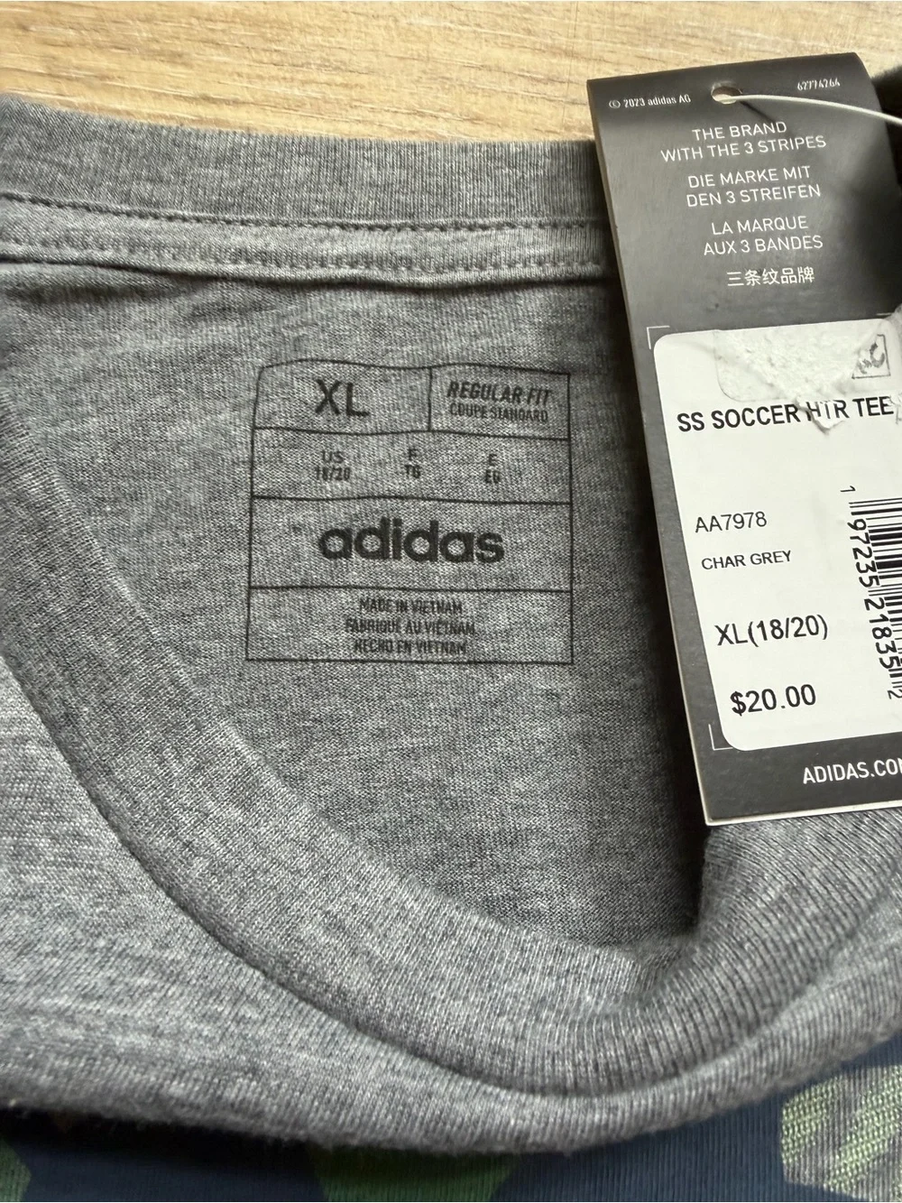 NWT Adidas Boys' Gray Graphic Tees - XL
